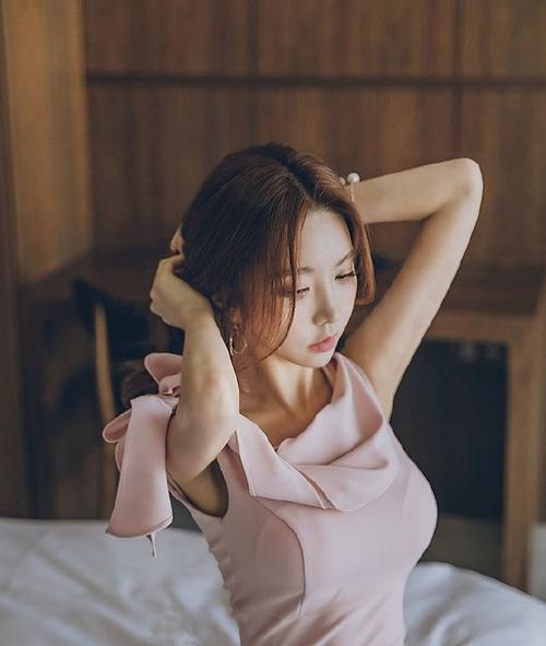 成熟女性的标志是什么（探讨女性成熟的多个层面）