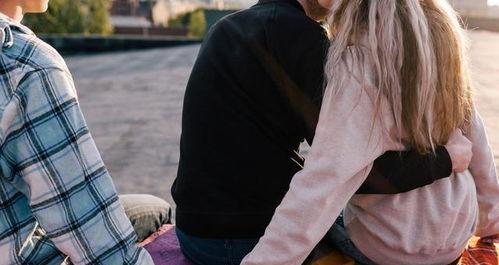 女友出轨怎么挽回,挽回女友的攻略全解析