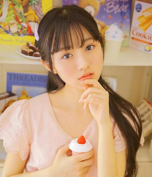 教你如何一开场就让美女“脸红心跳”（找话题不再尴尬，让她心动不已）