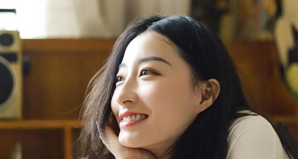 没有爱情经历的女生特征剖析（探索从未谈恋爱的女生的性格特质和行为习惯）