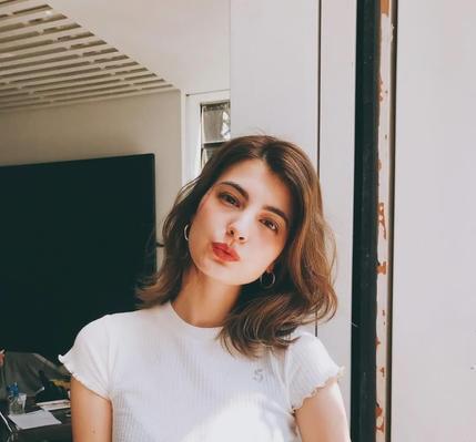 以女友闺蜜为切入点，成功挽回爱情（用关爱和耐心打动心灵，成就幸福之路）